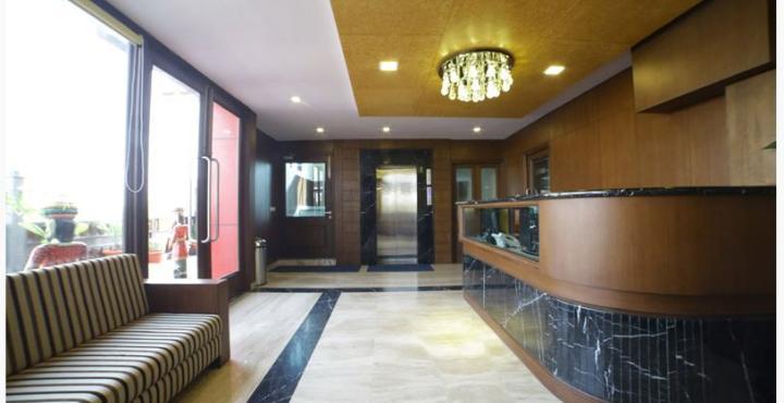 Oyo 1681 Hotel Devansh Udaipur Buitenkant foto