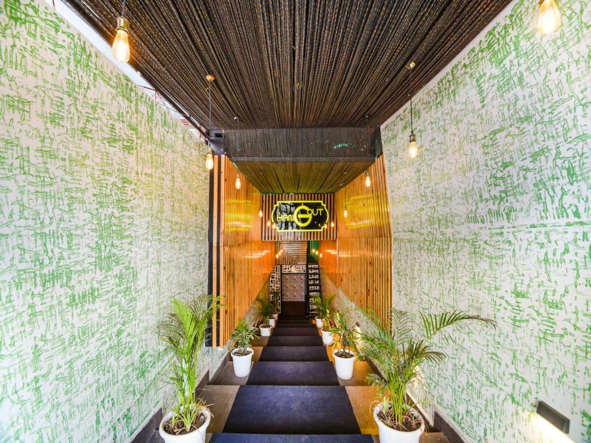Oyo 1681 Hotel Devansh Udaipur Buitenkant foto